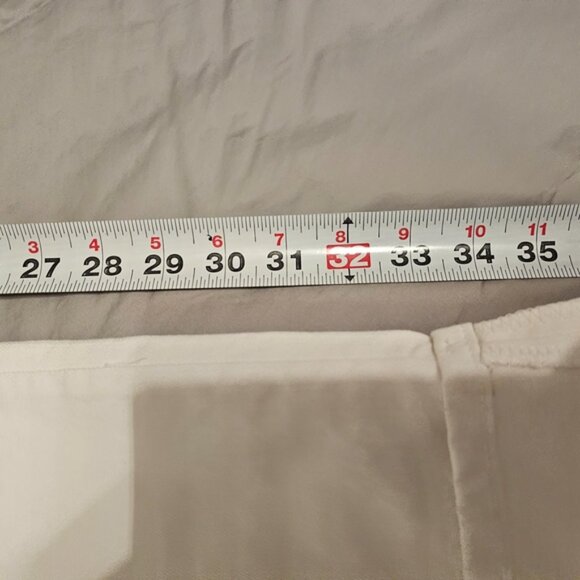 Levi's Cream Ankle Cropped Pants - Picture 6 of 7